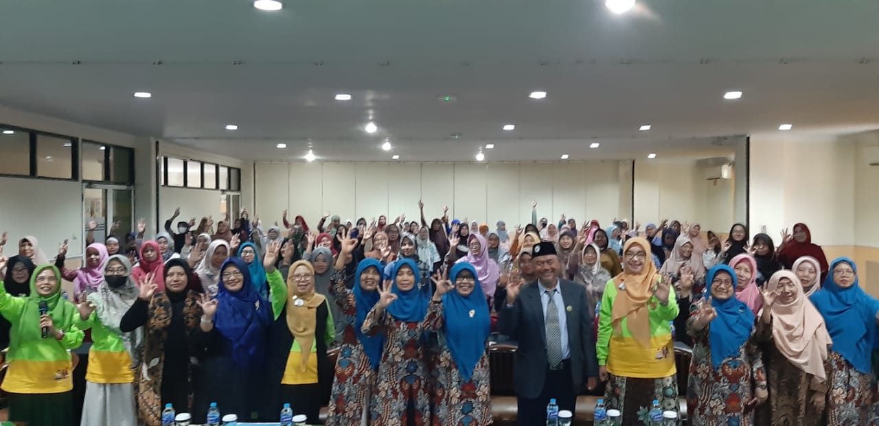 Aisyiyah Membersamai Tumbuh Kembang Anak Dalam Pengaruh Teknologi Informasi