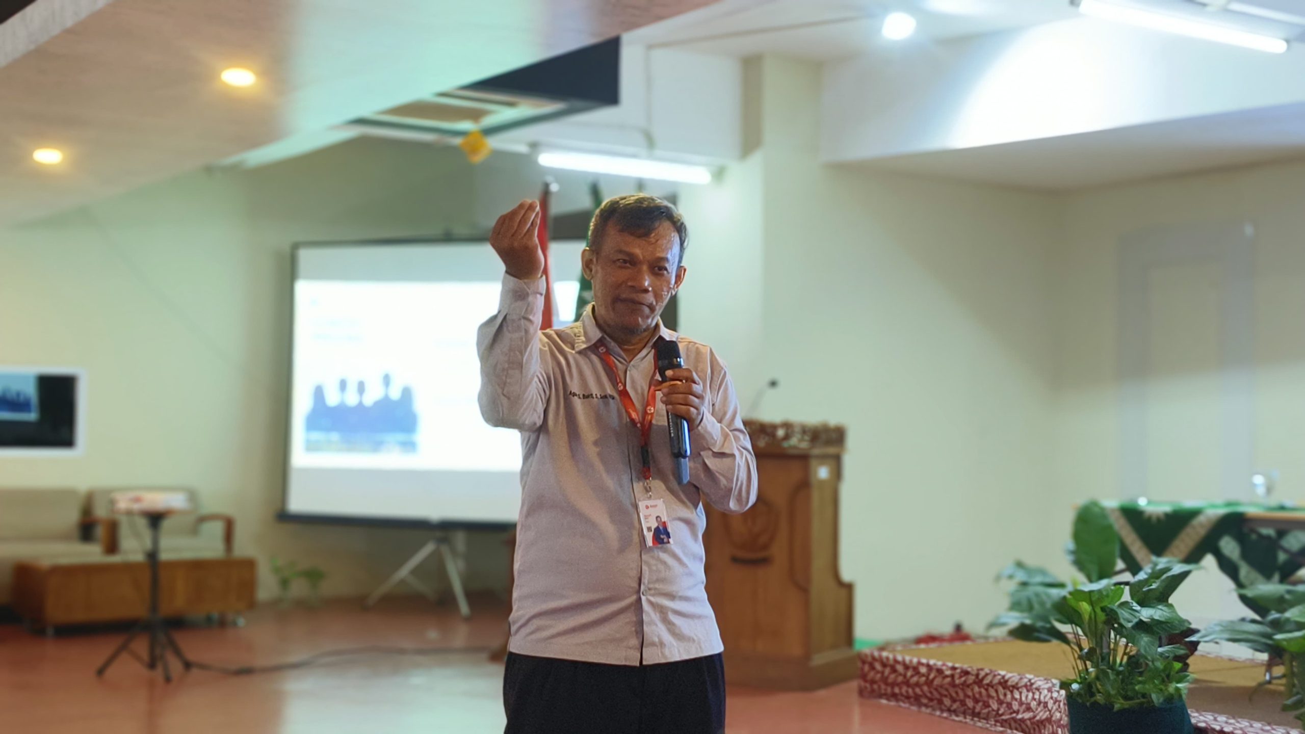 Desain Visual untuk Dakwah yang Efektif : Tips dari Agung Setia Bakti