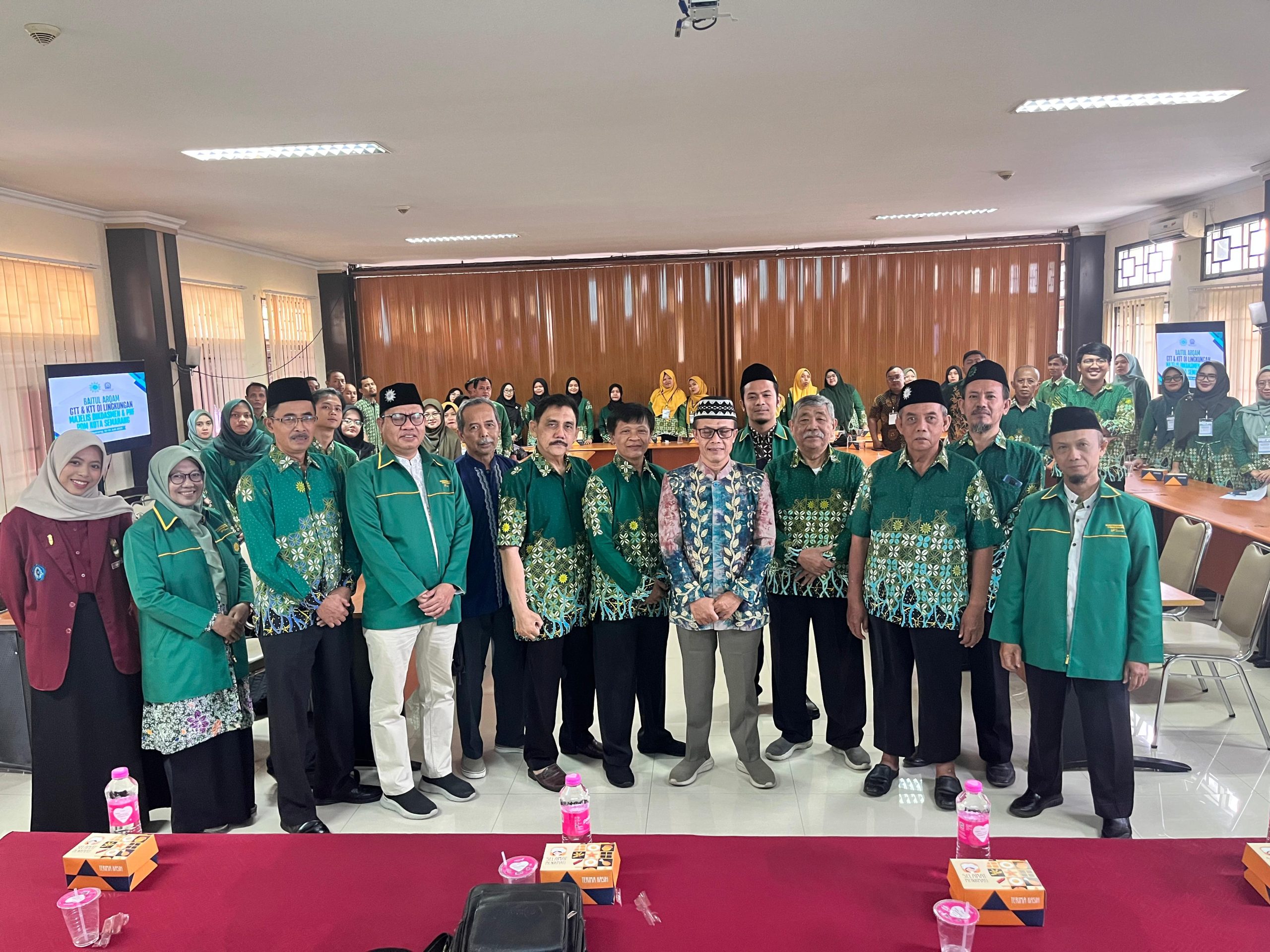 Mengajar bukan Sekadar Gaji, Ini Maknanya!