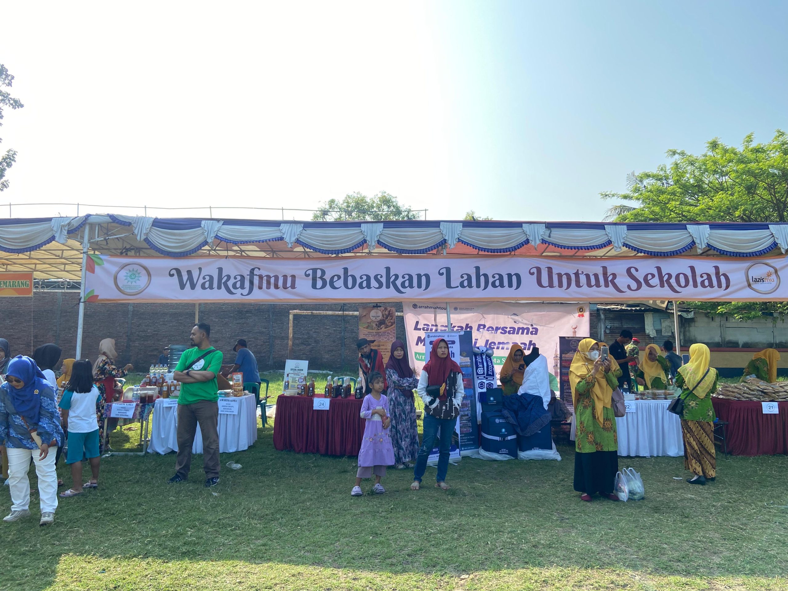 Antusiasme Memuncak di Bazar UMKM Hari Bermuhammadiyah: Ladang Berkah untuk Pelaku Ekonomi Lokal!