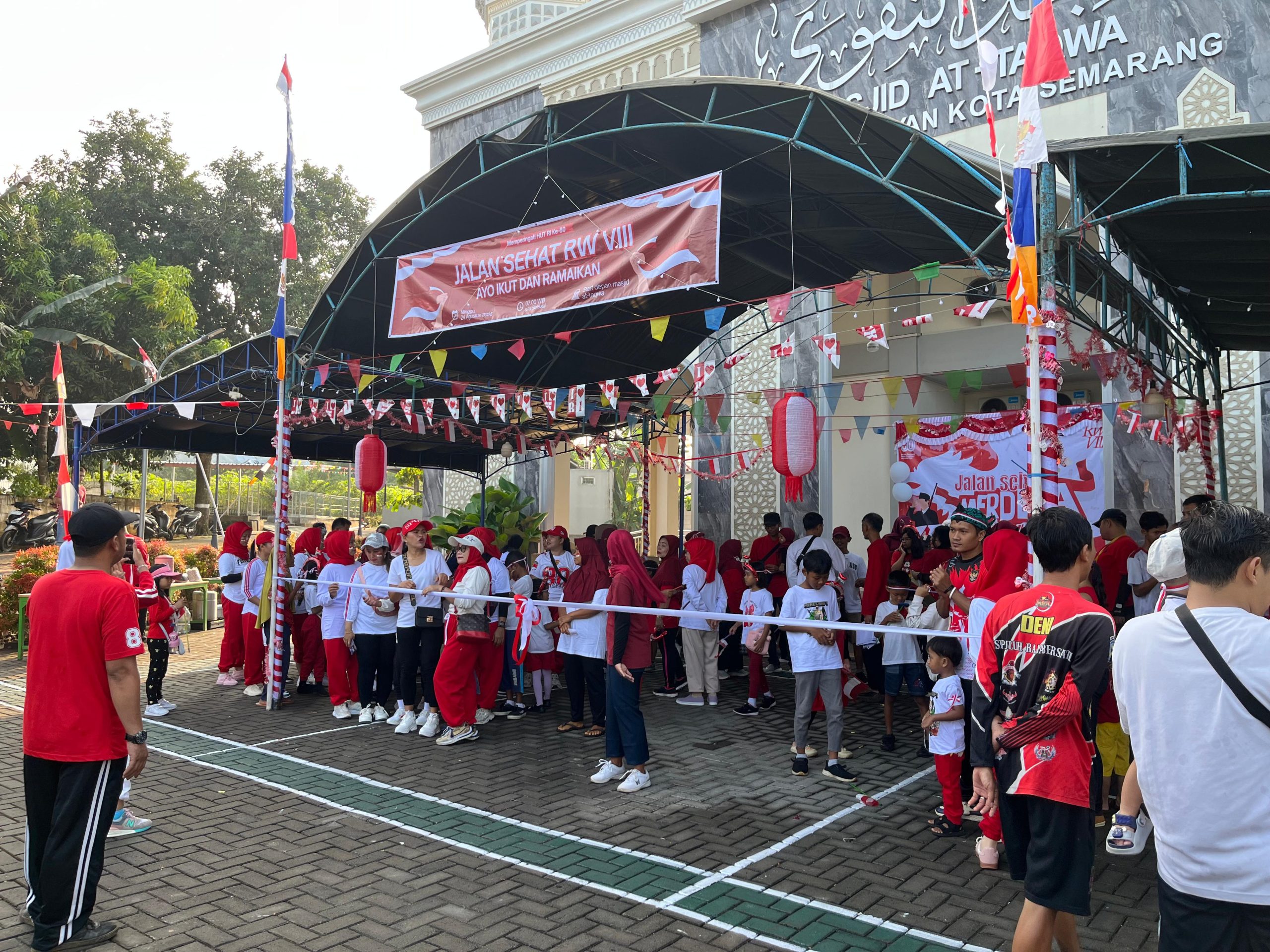 Ruang Ibadah, Ruang Berbagi: Masjid At-Taqwa Sebagai Wadah Inklusif Masyarakat
