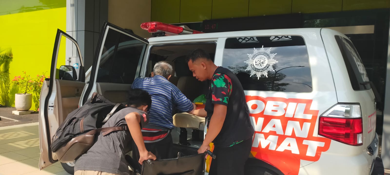 32 Perjalanan Selama September, Bukti Komitmen Lazismu Banyumanik Sediakan Ambulan Gratis