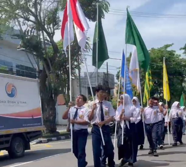 Cara Unik SMP Muhammadiyah 1 Semarang Peringati Milad Persyarikatan