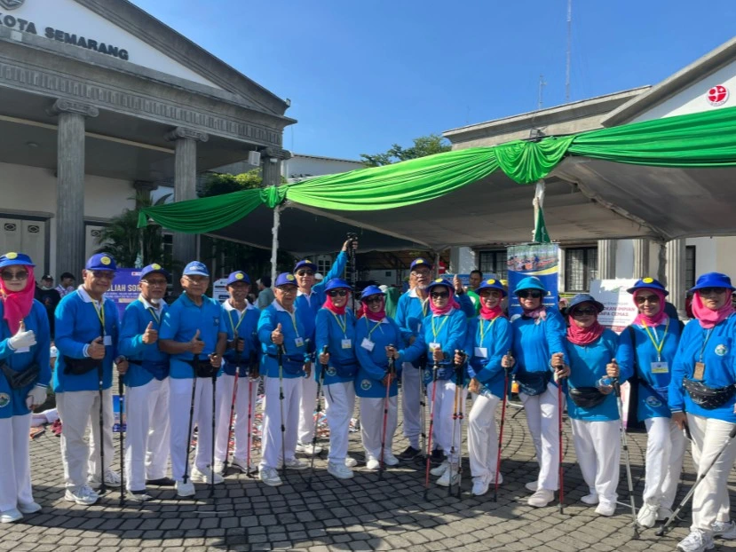 Manfaat Jalan Nordik di Event Jalan Sehat Muhammadiyah, Solusi Bebas Nyeri Sendi di Usia Pensiun