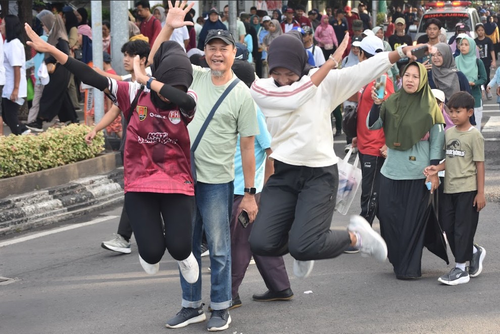 Mau Lihat Foto Aksi Anda di Jalan Sehat Muhammadiyah? Begini Caranya, Gratis!