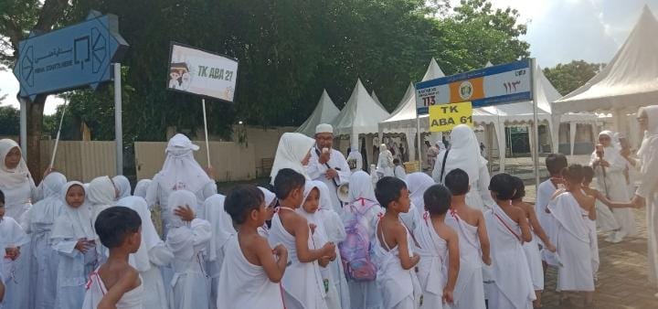 Bukan ke Mekkah, Ratusan Anak TK ABA Se-Semarang Kompak “Naik Haji” ke Gunungpati