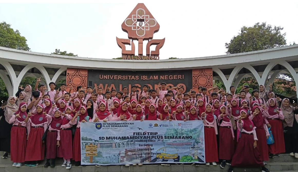 Canggih! Begini Rasanya Siswa SD Tembus Galaksi di Planetarium UIN Walisongo