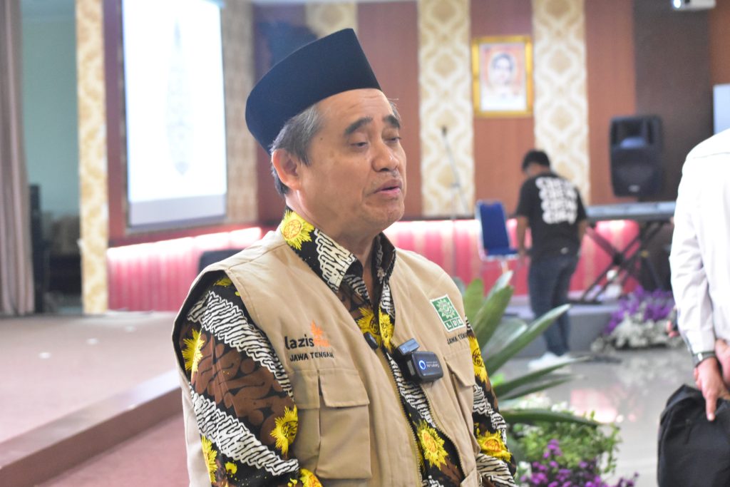 Dr. KH. Tafsir, M.Ag sebagai penerima Insan Dakwah Award 2026 kategori Tokoh Penggerak Dakwah di UNIMUS Semarang.