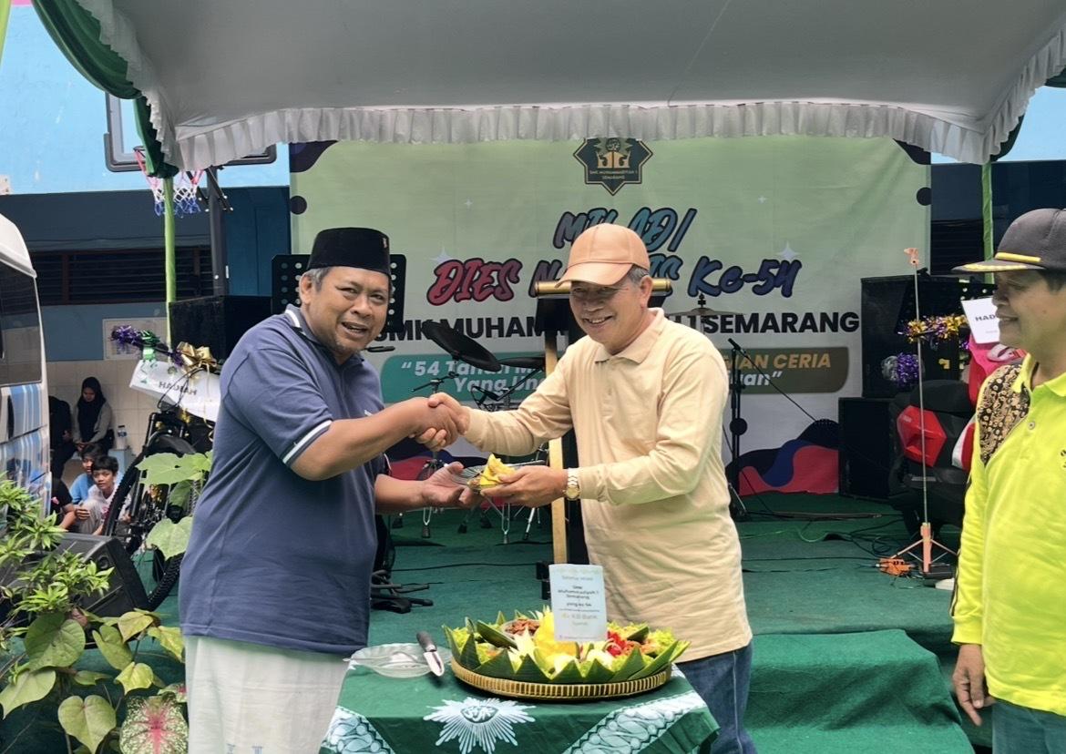 Strategi Pendidikan Vokasi: Cetak Lulusan Berkarakter yang Dicintai Dunia Kerja