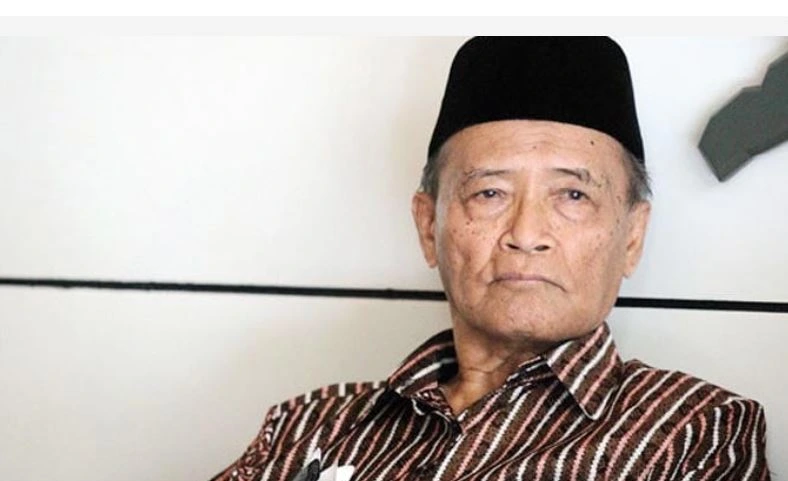 Biografi Ahmad Syafi’i Maarif: Dari Pelayan Toko Jadi Guru Bangsa