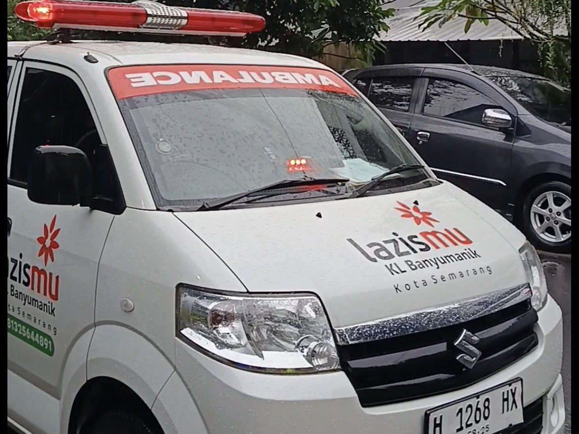 Tanpa Tarif! Ambulans Lazismu Semarang Siaga 24 Jam Layani Warga