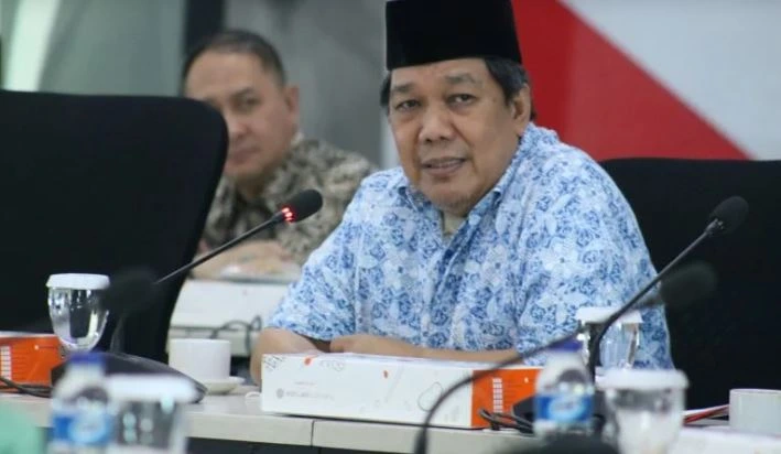 Prof. Ir. Nadratuzzaman Hosen memberikan keterangan menolak pelonggaran sertifikasi halal produk AS.
