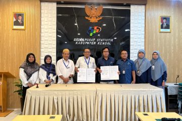 Turun Gunung! 10 Mahasiswa ITESA Semarang Hidupkan Literasi Data Desa Kendal