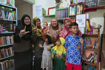Lawan Bahaya Gadget, Koper Pustaka Bersama TK ABA 31 Semarang Perkuat Pendidikan Literasi Anak Usia Dini