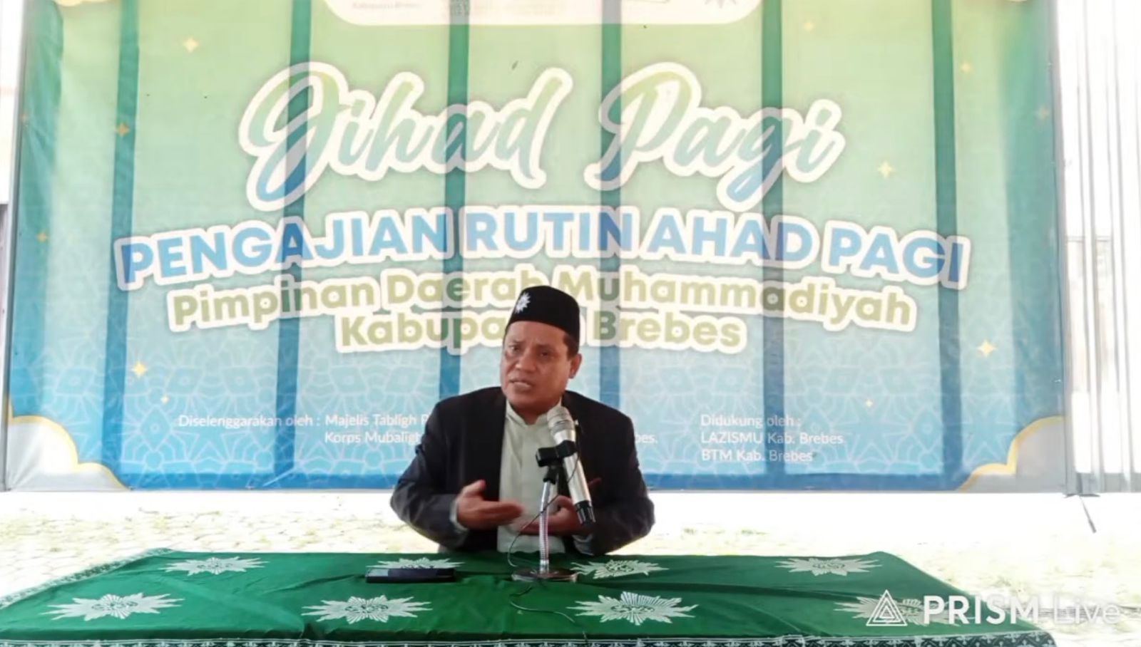 Dr. Aang Kunaepi menyampaikan ceramah tentang Keutamaan Bulan Syawal dan tips istiqamah beribadah dalam Kajian Jihad Pagi PDM Muhammadiyah Brebes.