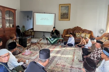 Fikih Lansia Muhammadiyah, Panduan Ibadah dan Kesehatan Mental di Usia Senja