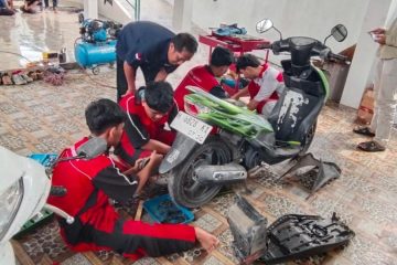 Pemulihan Pascabencana: Muhammadiyah Gempur Banjir Purwoyoso Ngaliyan Semarang dengan Servis Motor Gratis