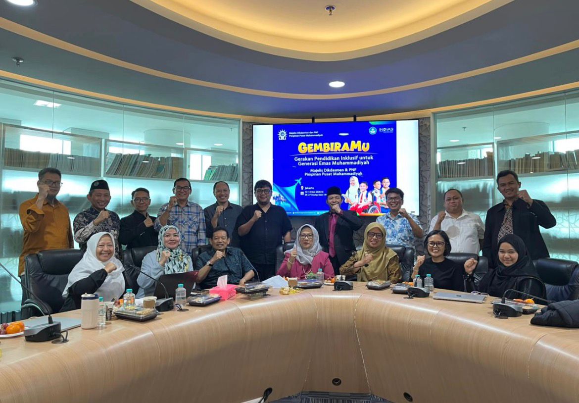 Foto bersama jajaran pengurus PP Muhammadiyah saat peluncuran GembiraMu, gerakan sekolah inklusi untuk anak berkebutuhan khusus di Kantor PP Muhammadiyah Jakarta.