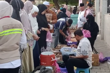Fenomena Warung Tiban Makkah, Surga Kuliner Nusantara bagi Jemaah Haji Indonesia