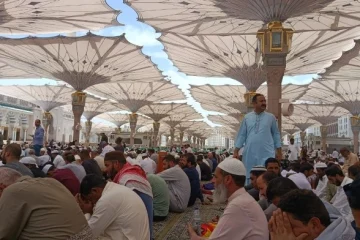 Kala Lampu Merah Menyala di Pintu Nabawi, Kisah Sujud Jemaah Semarang di Bawah Terik 40 Derajat