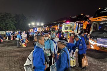 Pelukan Rindu Pecah, 354 Jemaah Haji Muhammadiyah Semarang Pulang Dengan Utuh