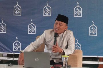 Logika Cinta Kepada Allah, Kenapa Kita Datang Hanya Saat Susah?