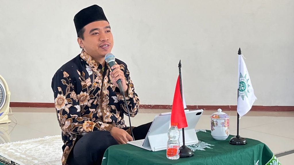 Khawatir Pergaulan Anak di Perantauan? Ini “Tameng” Terkuat yang Bisa Orang Tua Upayakan