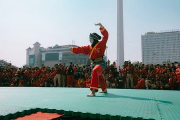 Terbang Lintas Benua demi Belajar Silat di Semarang, Tanda Tapak Suci Mendunia