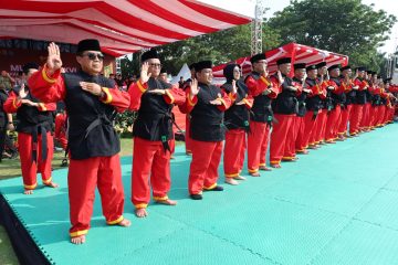 Dihadiri 10 Ribu Anggota! AM Jumai dan Deretan Tokoh Raih Gelar Pendekar Kehormatan Tapak Suci