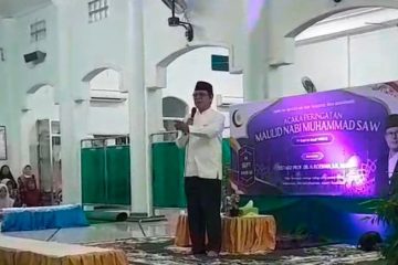 Meneladani Nabi Tak Hanya Lewat Doa, Ini Wujud Kesalehan Sosial dalam Islam