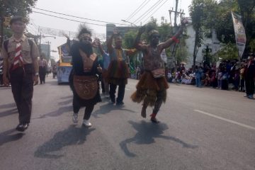Dari Papua, Mereka Mengirim Cahaya
