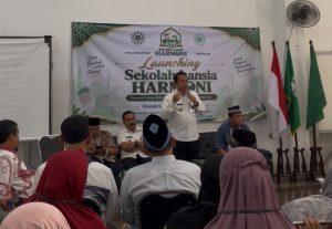 Cetak Kakek Nenek Mandiri, Sekolah Lansia Harmoni Diluncurkan di Semarang