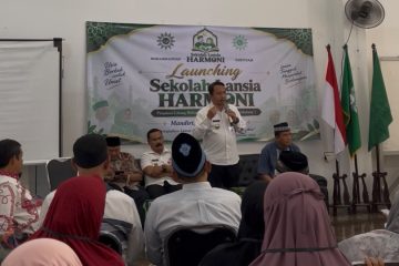 Cetak Kakek Nenek Mandiri, Sekolah Lansia Harmoni Diluncurkan di Semarang