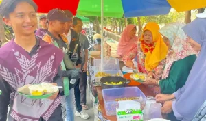 Sepiring Opor Penawar Lelah di Kerasnya Jalanan Ngaliyan