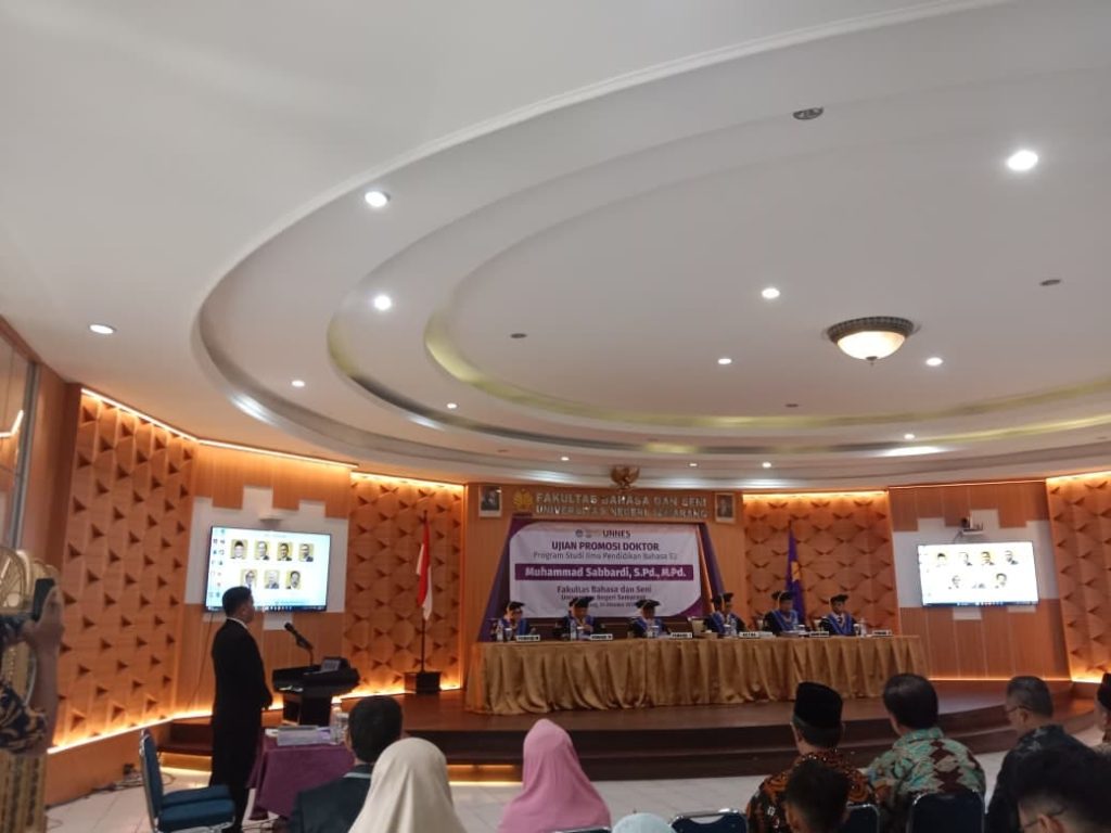 Raih Doktor di UNNES, Alumni PWPM Jawa Tengah Muhammad Sabbardi Persembahkan Inovasi Buku Ajar Digital di Depan Mendikdasmen