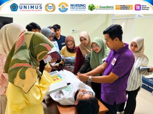 Menyelamatkan Nyawa di Garis Depan, Cerita di Balik Pelatihan BTCLS Perawat Unimus yang Mendebarkan